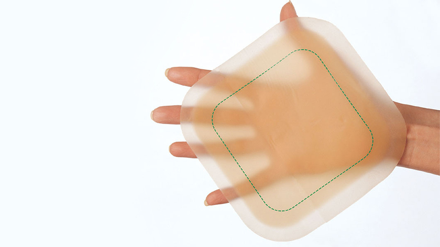 käsi, jolla on haavasidos