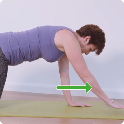 uma pessoa fazendo uma curva para trás