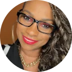 Jearlean Taylor, en modemodel, forfatter, iværksætter og kræftoverlevende.